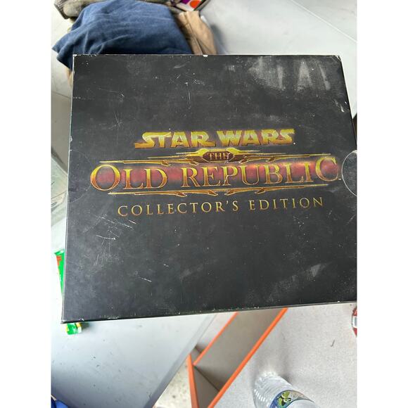 Star Wars*EMPTY BOX* The Old Republic
Darth Malgus Collectors Edition statue box - Picture 2 of 11
